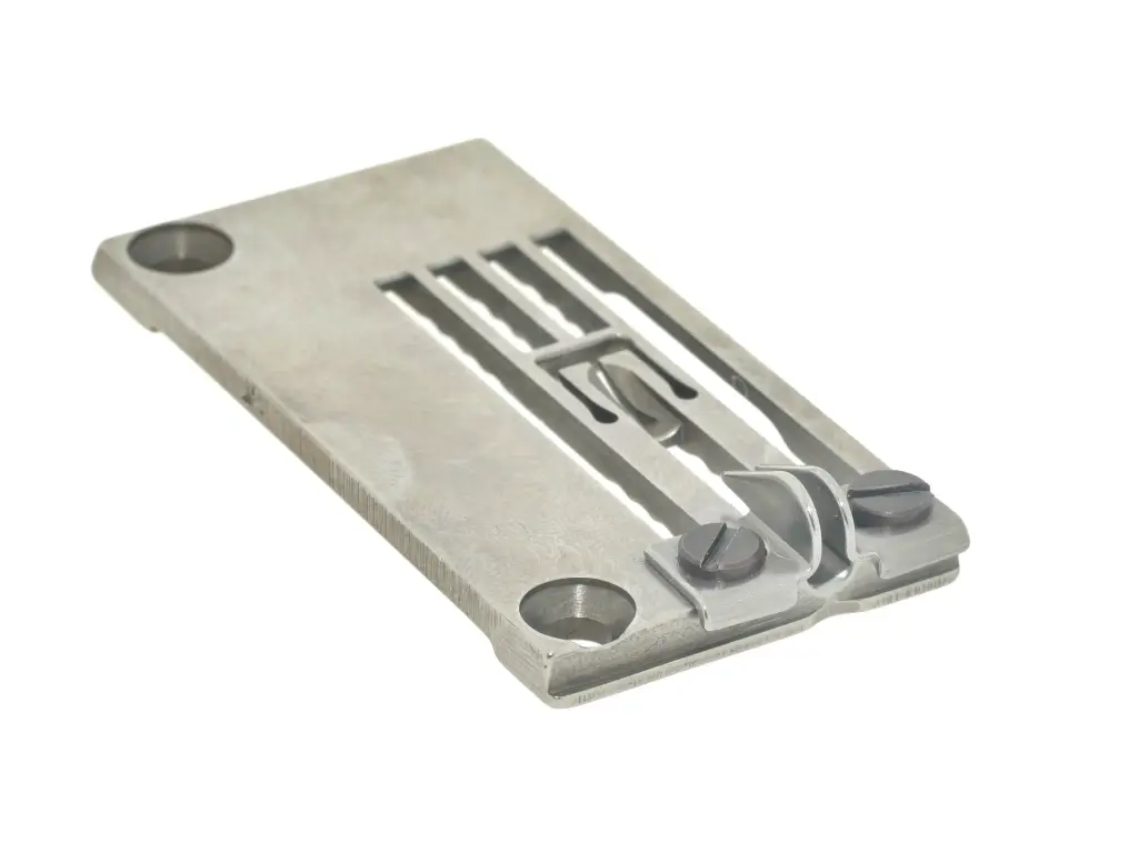 Chapa de agulha  /  espelho de agulha rasgada c / guia reg. Yamato