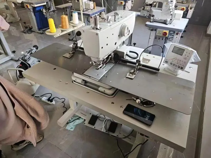 Dispositivo Indexer para tamanhos grandes para maquina de casear olhal Brother 9820-01