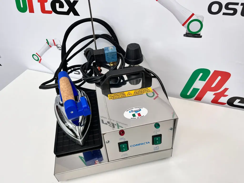 Gerador de vapor Comel Compacta Inox, com ferro