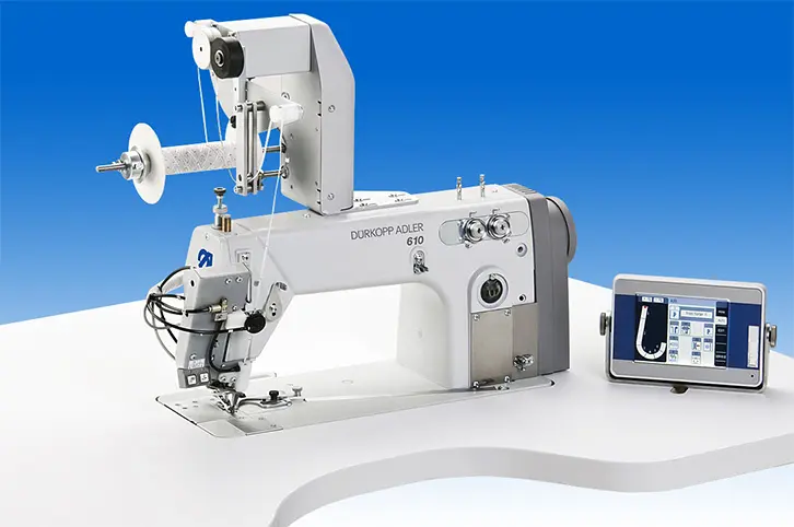 Maquina de costura Durkopp Adler 610-10, inclui o guia N900 12015, guia para fita de 2mm, lampada led e painel OP700