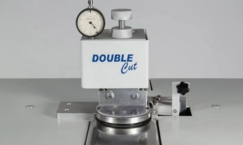 Maquina de duplo corte Effeci Double Cut com lamina de 70 modelo DC70