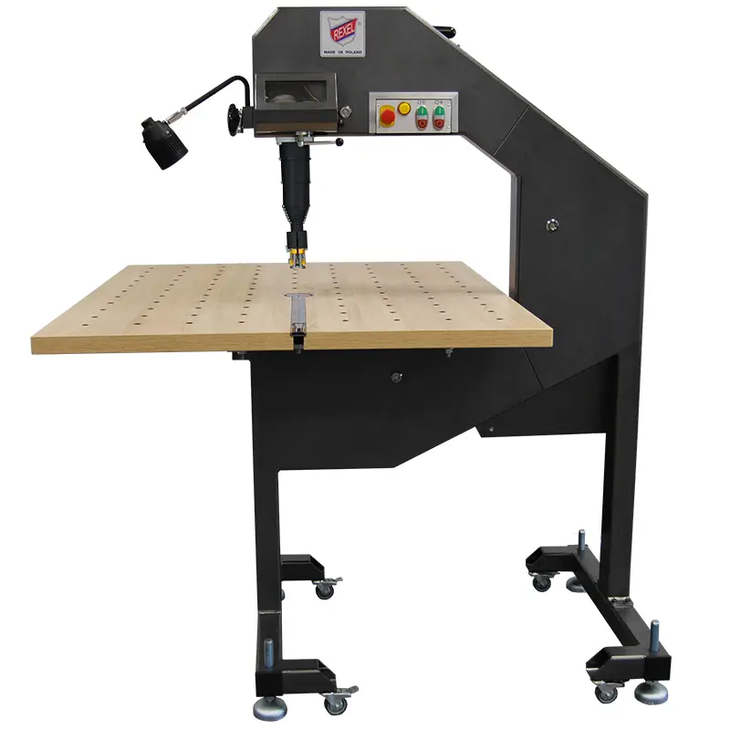 Maquina de fita de serra Rexel R500 / F, fita de 2845 mm, com variados de velocidade e insuflação