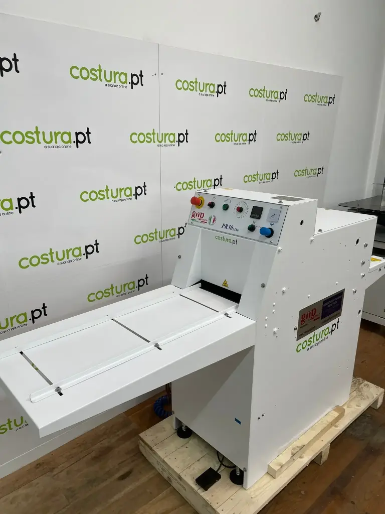 Maquina termocolagem de colar entretela de tapete rotativo com mesa de apoio incluida Giemmepi PR30 (Custom Tariff 84513000)