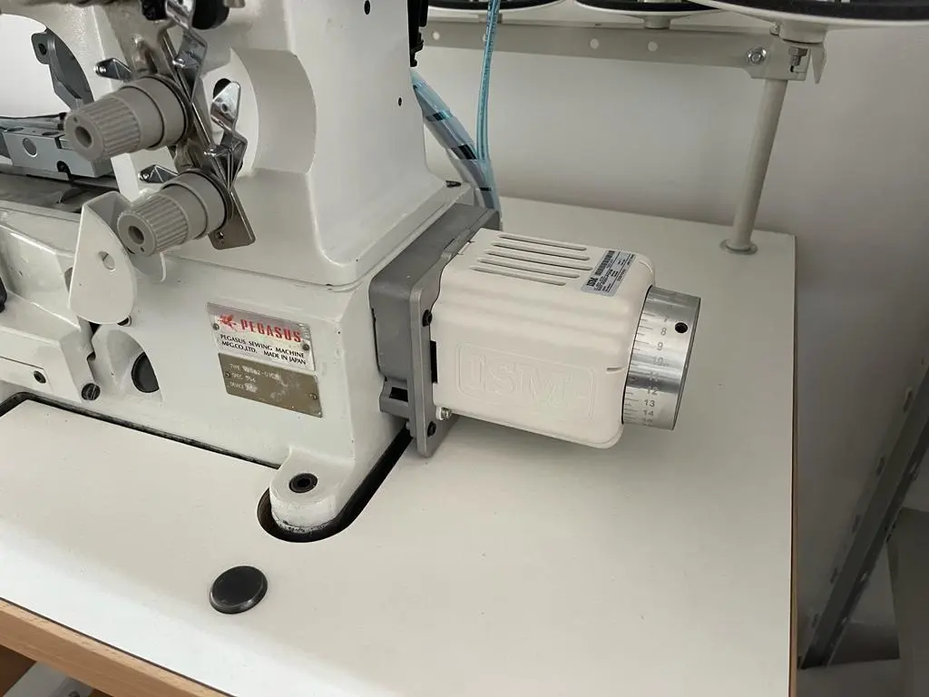 Motor direct drive ISM SV-860A+SM7-6560-PG6B - 650W- 6000RPM com 5 saídas 24Volts para para Pegasus W500 / W600 -  220V 50 / 60Hz