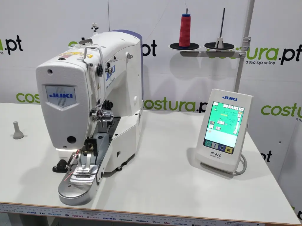 Máquina de mosquear Juki LK1900BNSS / MC672N+IP420U, com tampo e bancada nacional