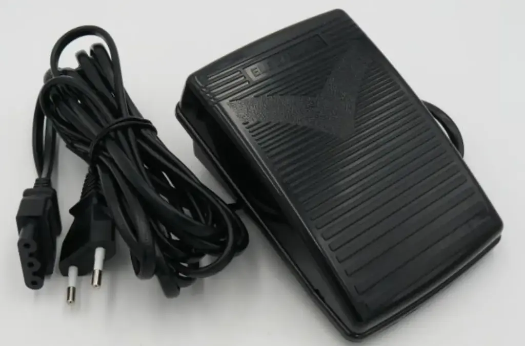 Pedal de motor para maquina domestica