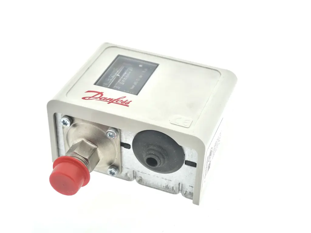 Pressostato manual DANFOSS KP35 1 / 4” M. (0,2 - 7,5 bar)