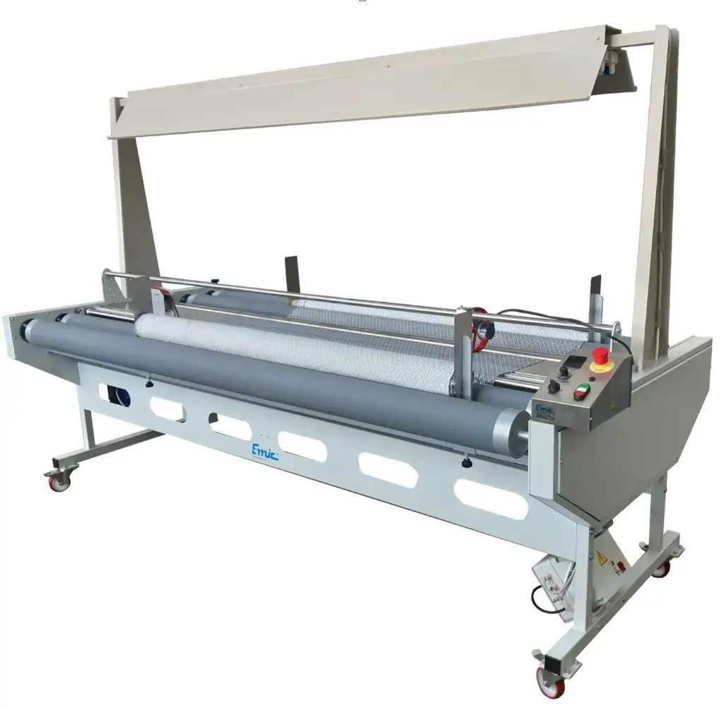 Maquina medir malhas / tecidos com régua de corte manual aplicada na maquina, tensão regulavel manualmente rolos de 3300mm - MMT-2M