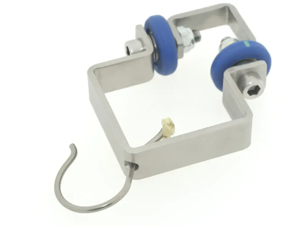 Carrinho para ferro com rolamentos 