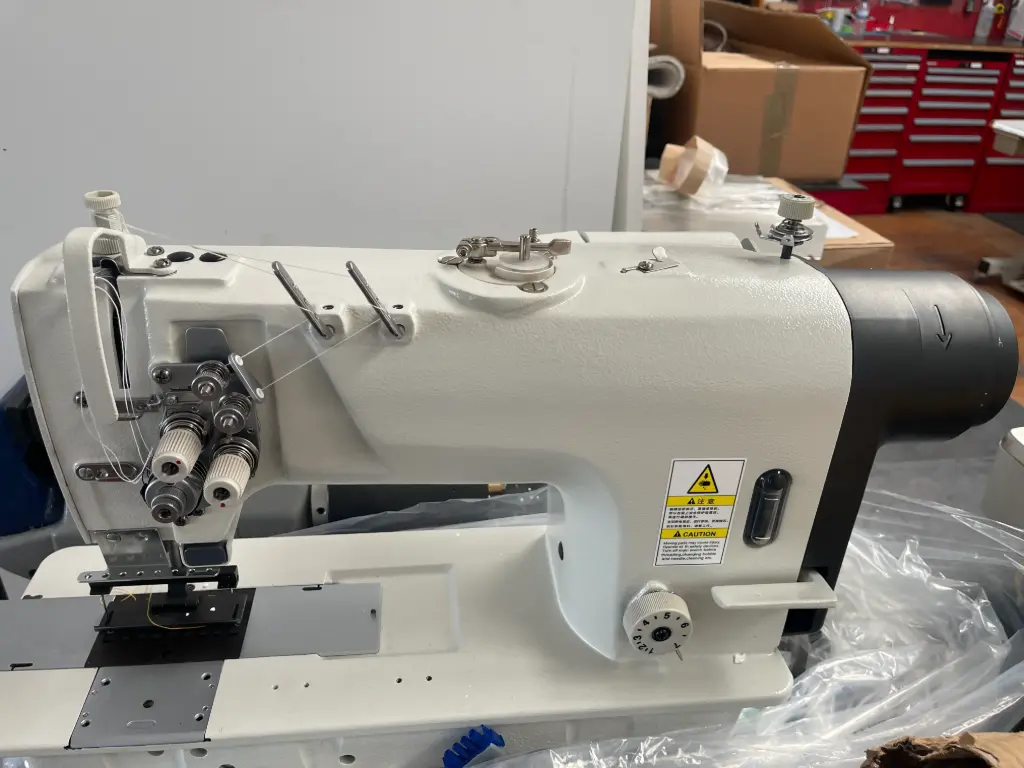 Máquina de costura 2 agulhas CPtex 8721 com distancia de agulhas 80mm