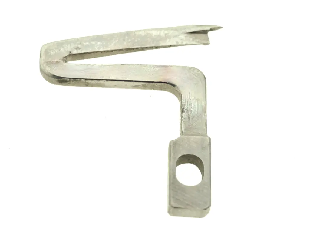 Laçadeira  /  crochet corte e cose inf. Juki 