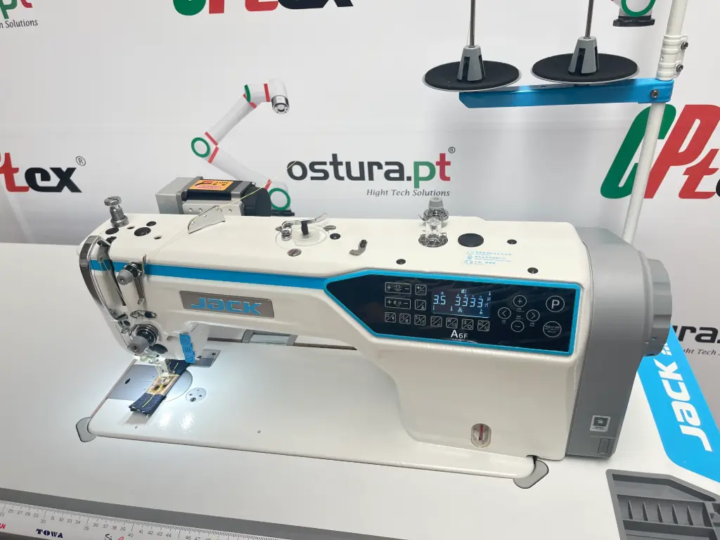Maquina de costura ponto preso duplo arrasto Jack A6FE-H-PK, com puller, motor servo