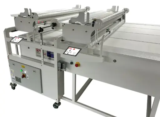 [Gmp.CULLA2+1] Desenrolador e rebobinador automatico no tapete com centralização dupla 2+1 Giemmepi com ecrã touch