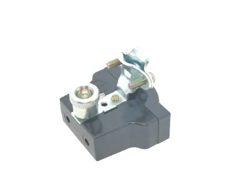 [Km.M-069] Ficha femea monofasica KM KS-AUV ( M069 )