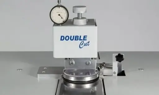 [EFF.DouCut70] Maquina de duplo corte Effeci Double Cut com lamina de 70 modelo DC70