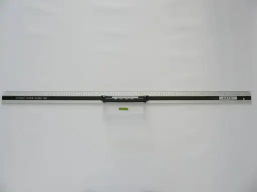[CS-100] Regua de aluminio de 1 metro com pega