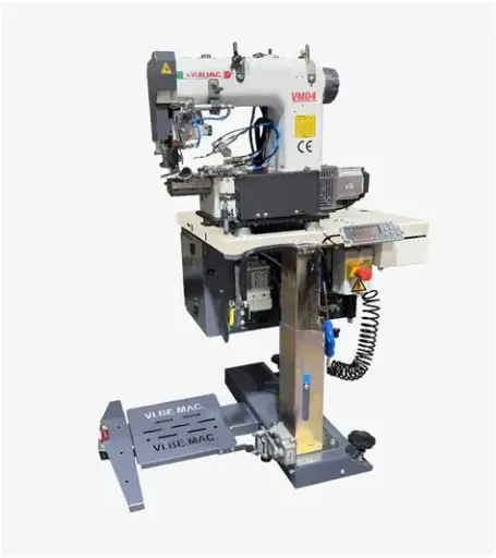 [Vbm.VM04] Maquina de costura VIBEMAC VM04, completa, com tampo, e bancada