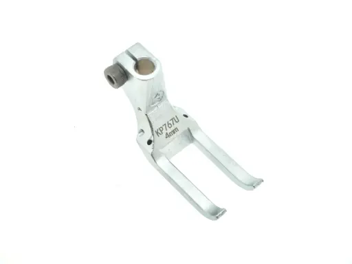 [Kh.KP767U-4mm] Calcador exterior de 4mm para maquina Durkopp-Adler de 2 agulhas 867-2900
