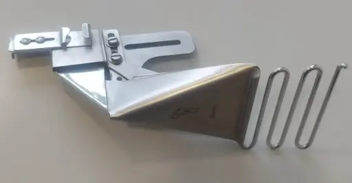 [BEEB6532] Guia bibos com suporte de esquadro e bainha dupla regulavel - 65/32MM