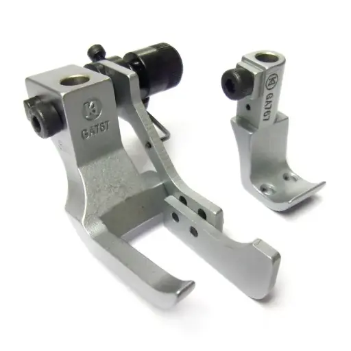 [KH.GA767R-6mm] Conjunto de calcador com guia direito movel 2 agulhas - 6mm Durkopp-Adler