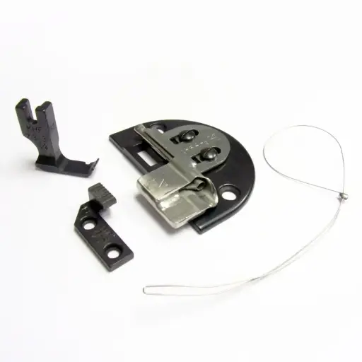 [Kh.KHF-73.1/8] Conjunto de Chapa de agulha  /  espelho, arrasto, calcador e guia para esparguete - entrada 17mm - saida 3.2mm