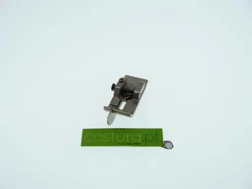 [Lj.8700PFUT-001.L1-16] Base de calcador com guia para maquina PBN (Remate limpo) 1.6mm